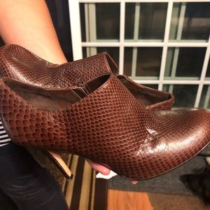 Ankle boots